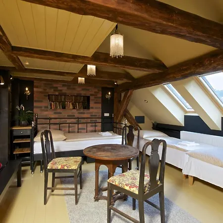 Alice House Hotel apartamentowy 3*