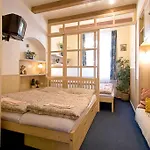 Hotel apartamentowy Alice House Praga