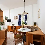 Alice House Hotel apartamentowy 3*