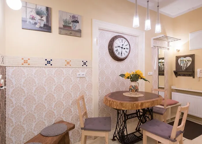 شقة فندقية Alice House 3*