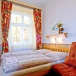 Alice House Apartmanhotel Prága