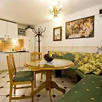 Alice House 3*
