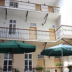 Alice House Apartmanhotel 3*