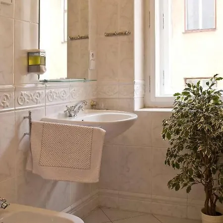 Hotel apartamentowy Alice House Praga