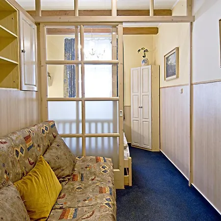 Alice House Hotel apartamentowy Praga