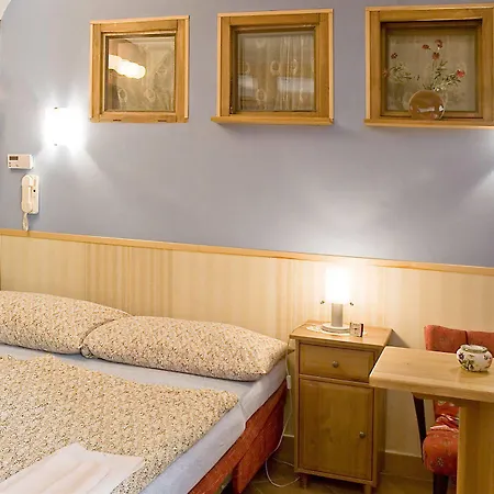 Alice House Praga