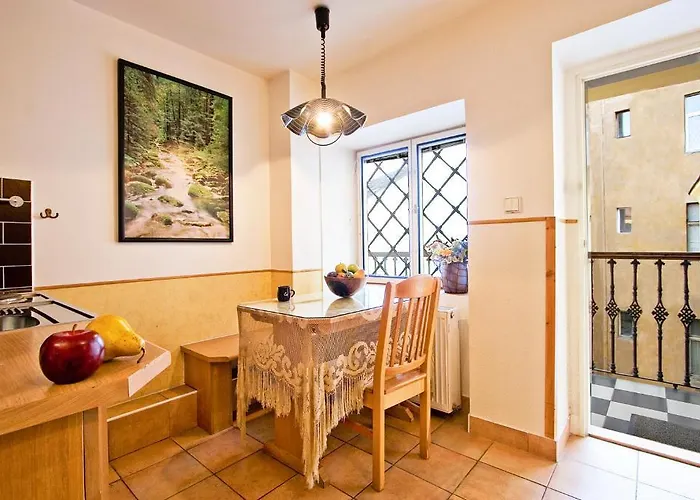 Aparthotel Alice House 3*